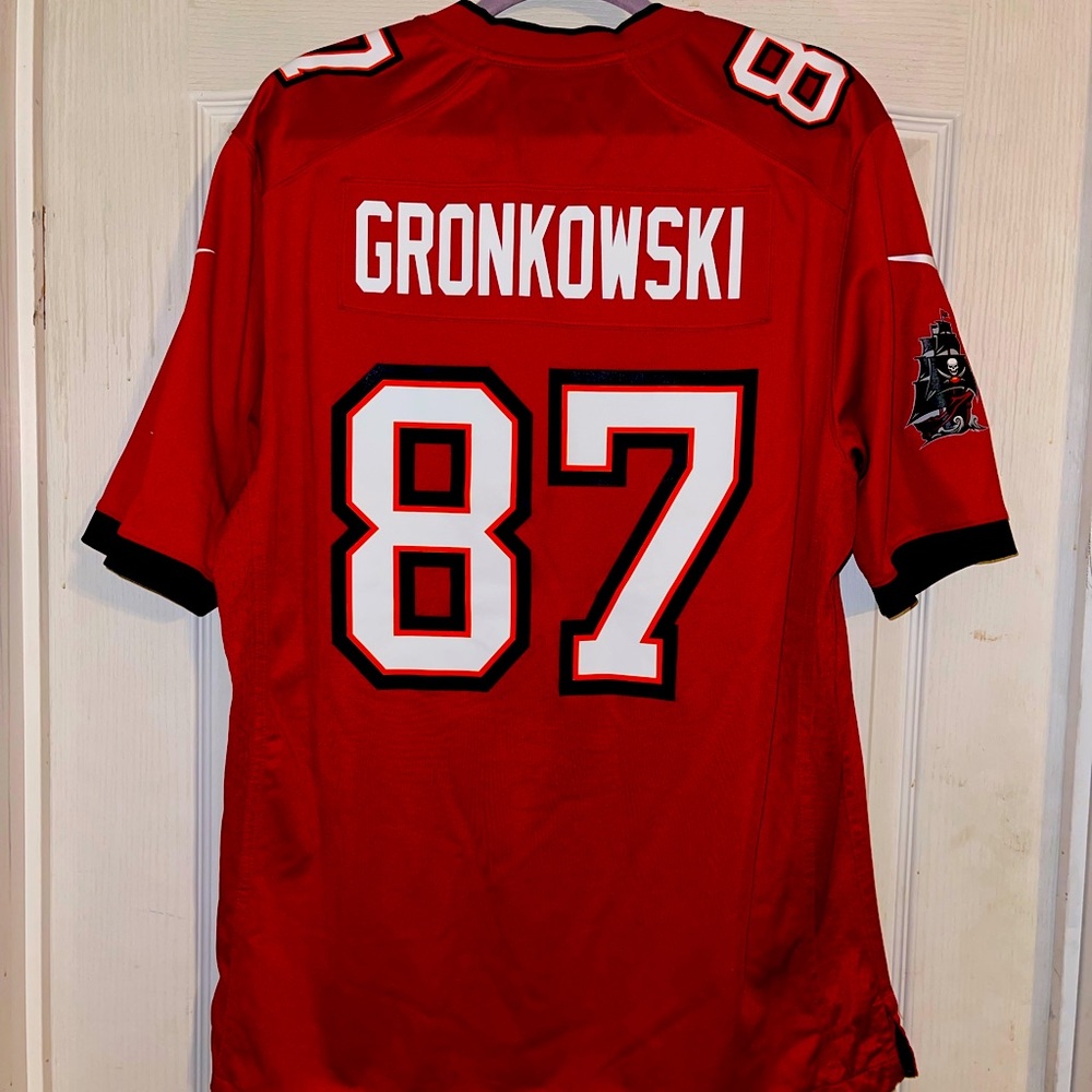 Men’s Lg, Nike Buccaneer’s Jersey. 87 Gronkowski, Only worn twice, like new!!